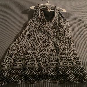 Cute sleeveless dress!